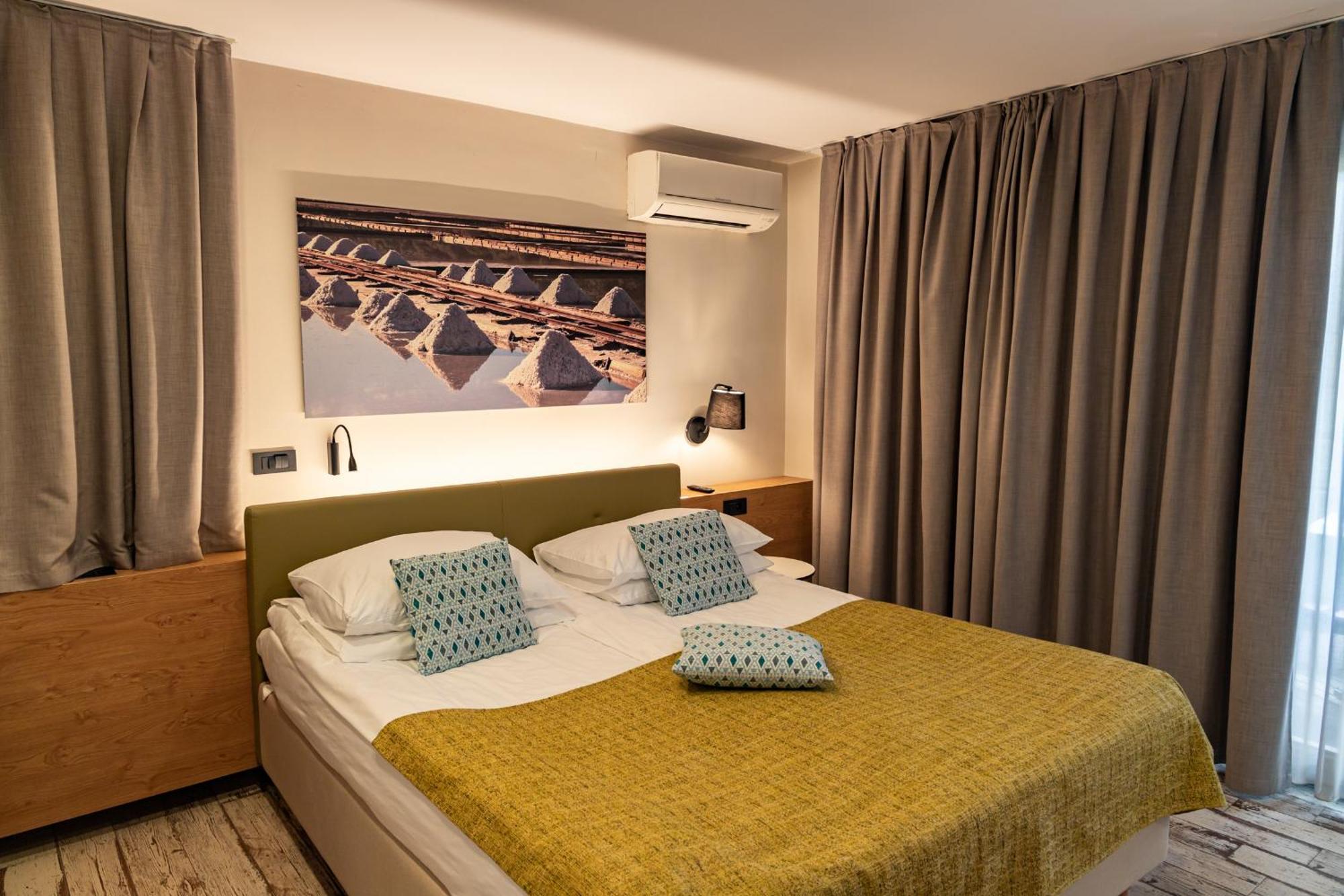 Hotel Laguna Deluxe - Terme Krka Strunjan Kamer foto