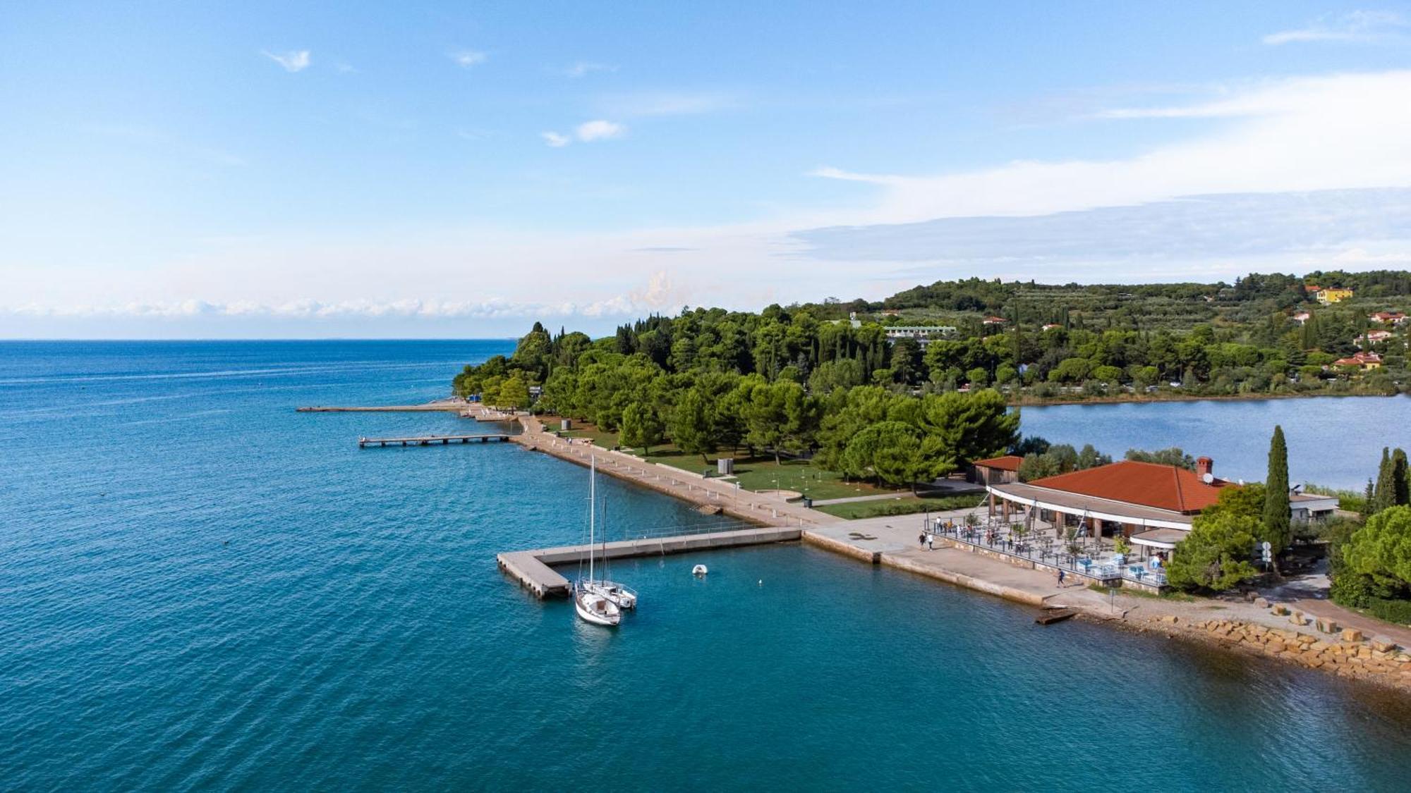Hotel Laguna Deluxe - Terme Krka Strunjan Buitenkant foto